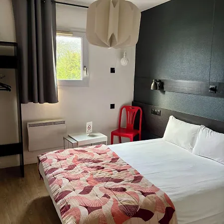 Brit Hotel